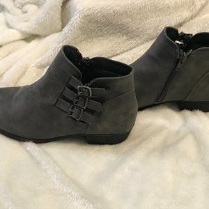 women's shoes
